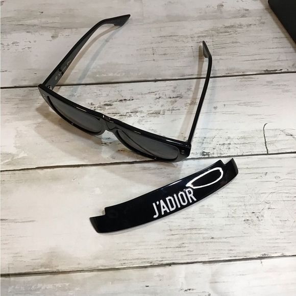 Dior J’ADIOR Visor Black Sunglasses main image 2